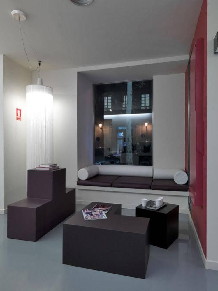 Urbansea Atocha 113 Hotel Madrid Exterior foto